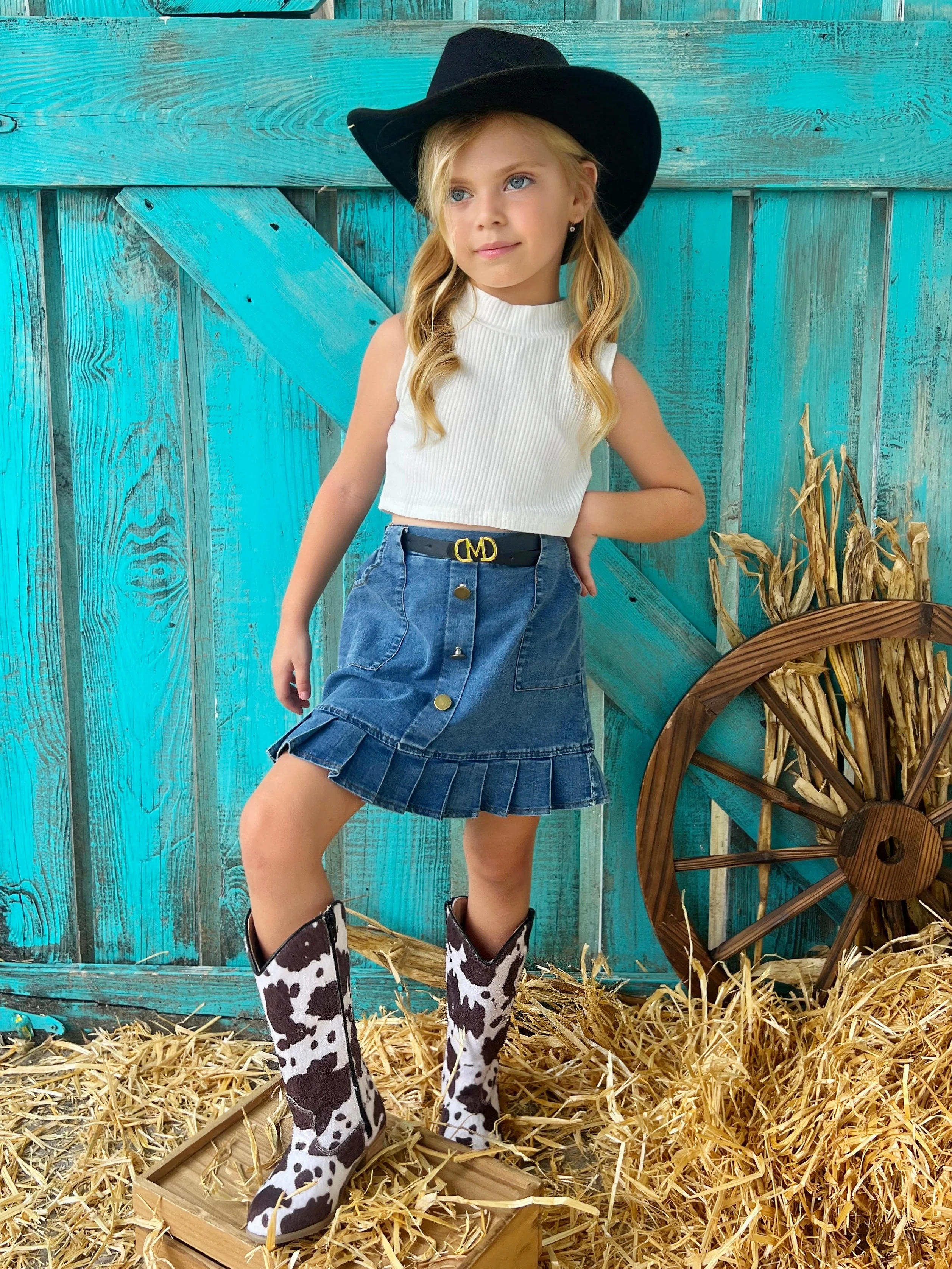 Classic Tank and Pleated Denim Skirt Set - Image 2