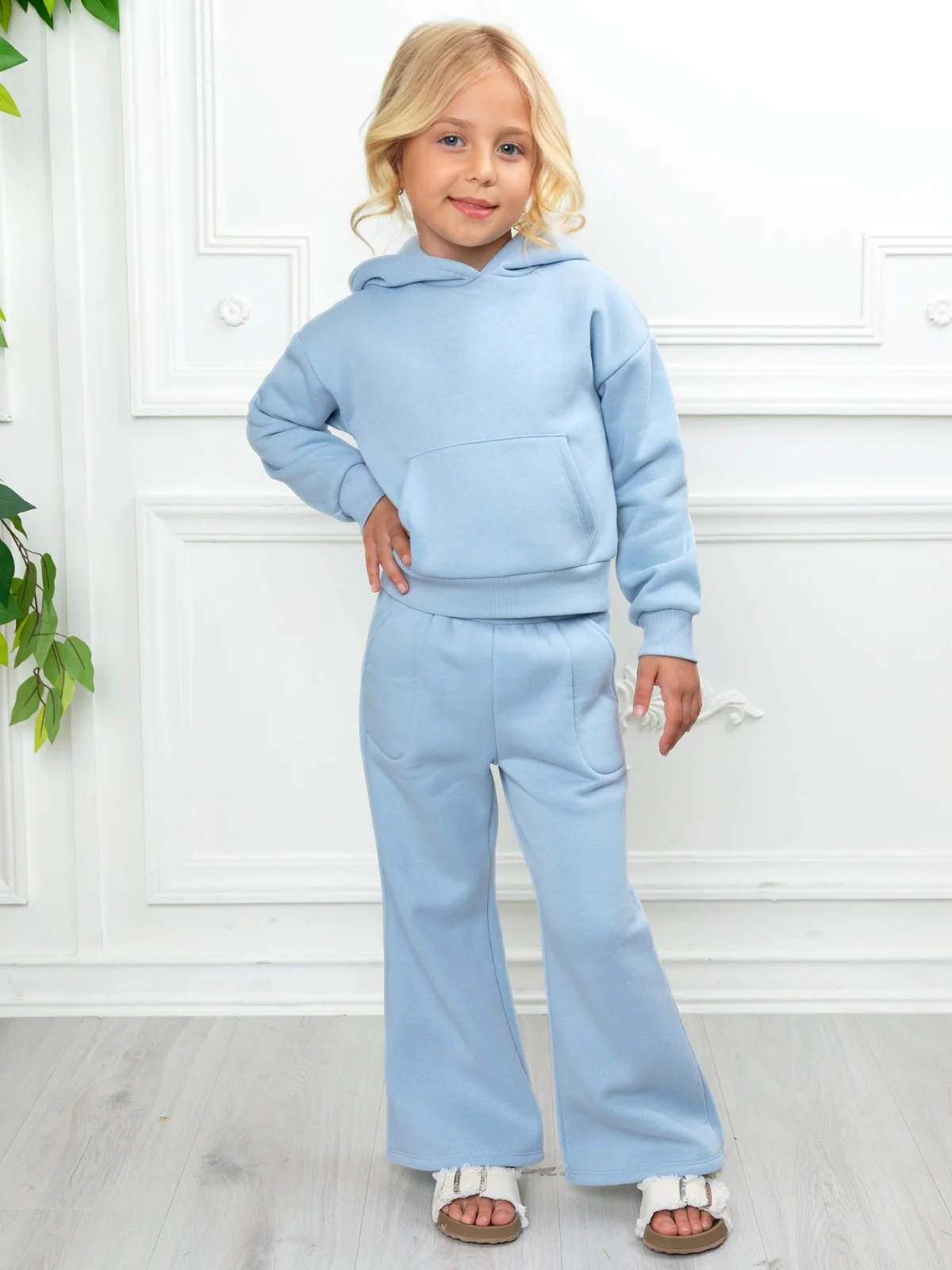 Essential Cozy Fleece Hoodie & Wide-Leg Sweatpant Set - Image 4