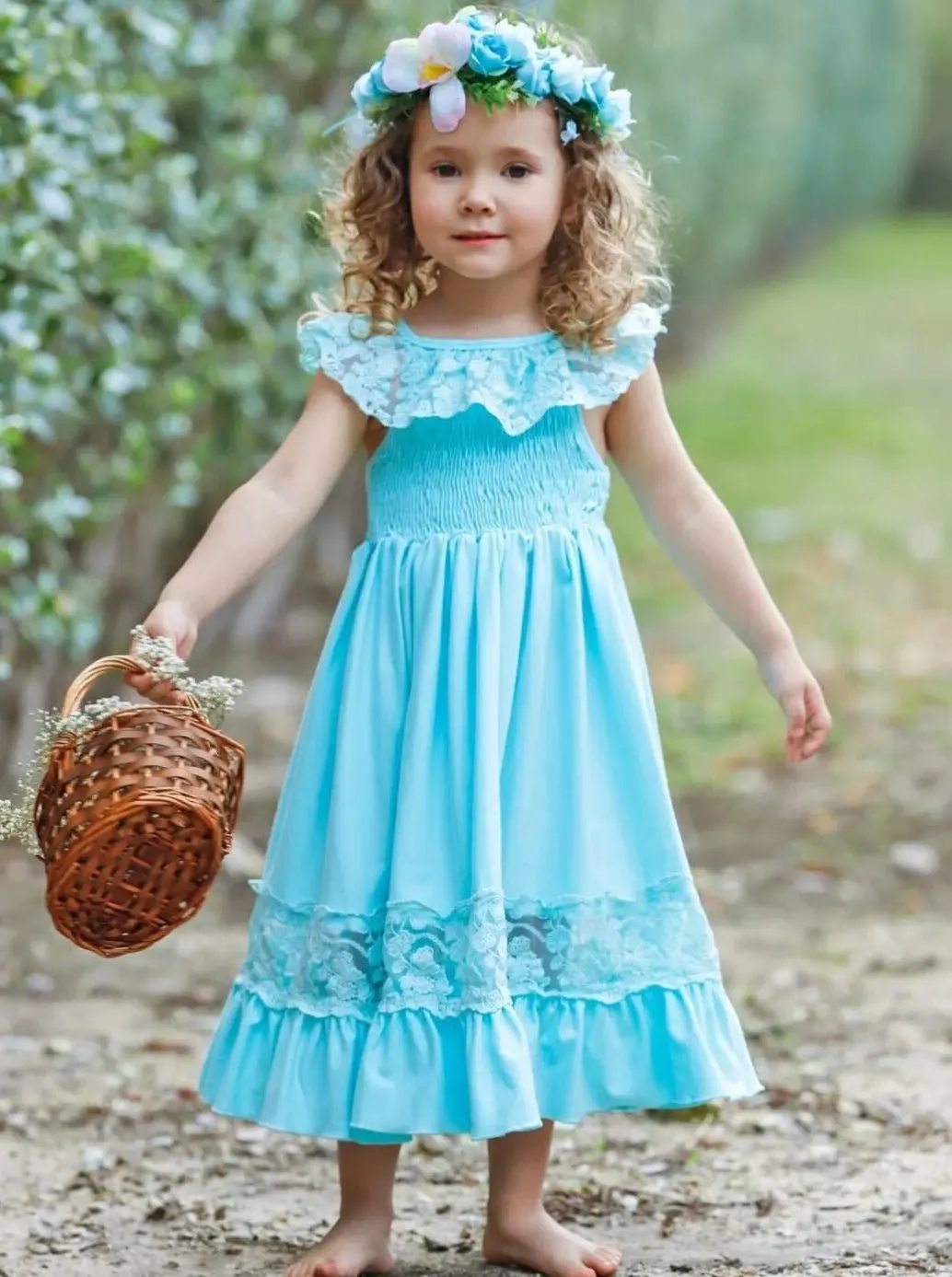 Spring Chic Lace Maxi Dress - Image 9