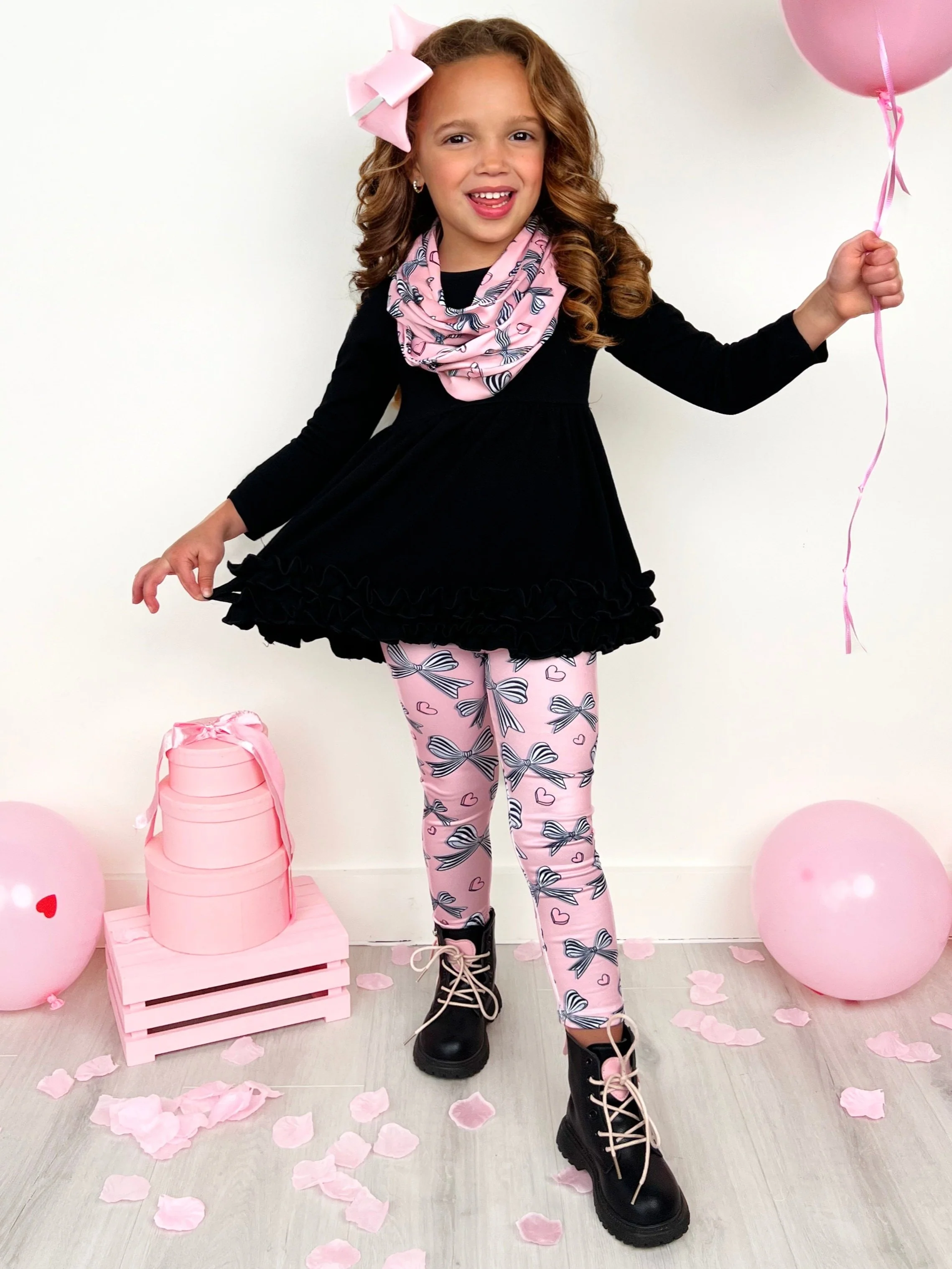 Heart and Soul Tunic, Scarf and Bows Legging Set - Image 2