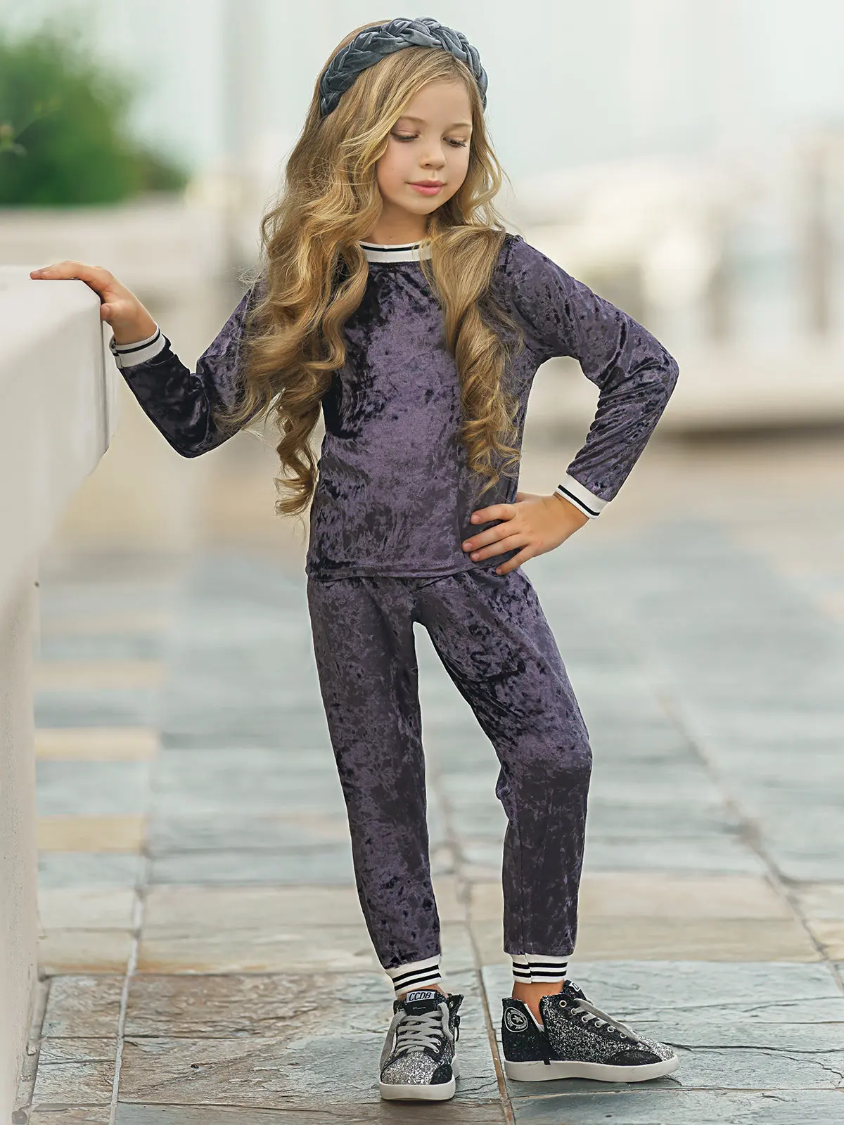 Velour Glamour Jogger Set - Image 5