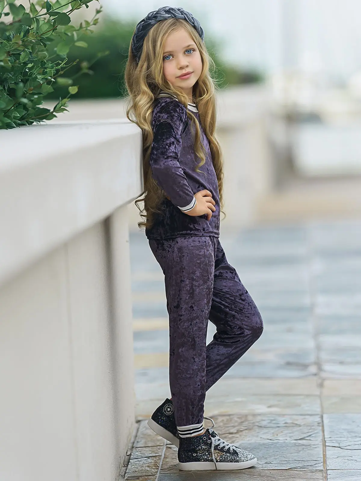 Velour Glamour Jogger Set - Image 9