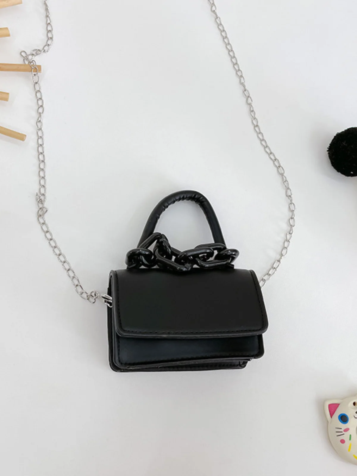 Linked In Style Mini Shoulder Handbag - Image 7
