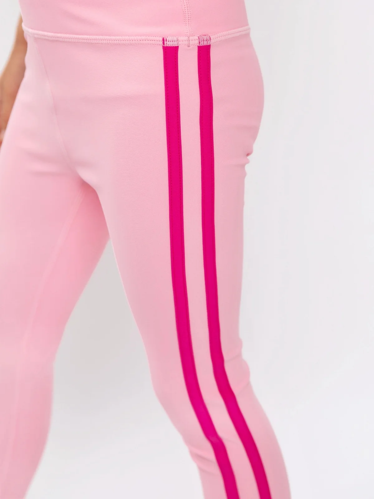 Pretty Moves Bow Top and Legging Set - Image 5